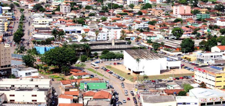 Vista_aérea_do_centro_de_Luziânia_Goiás