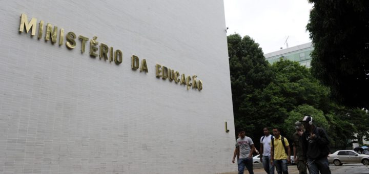 fachada-do-ministerio-da-educacao-mec-15835268074
