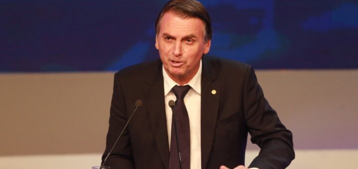 9ago2018---o-candidato-a-presidencia-da-republica-pelo-psl-jair-bolsonaro-participa-do-primeiro-debate-entre-os-presidenciaveis-das-eleicoes-de-2018-promovido-pela-rede-bandeirantes-de-