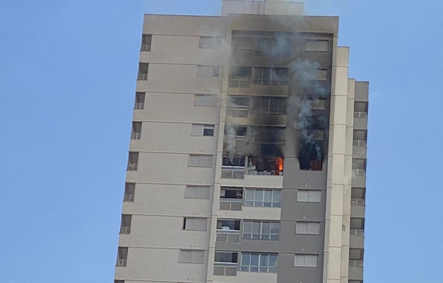 apartamento-pega-fogo-em-edificio-no-setor-universitario-em-goiania