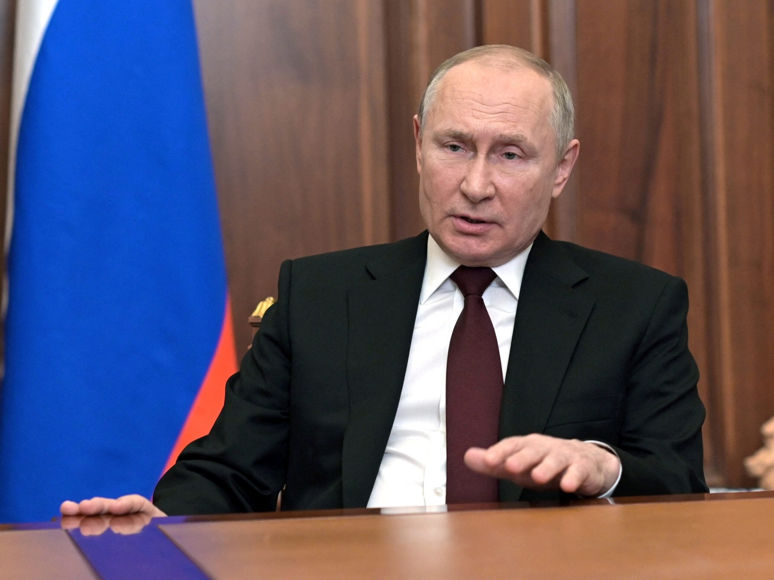 presidente-da-russia-vladimir-putin-durante-pronunciamento-a-nacao-em-moscou-1645550353808_v2_4x3