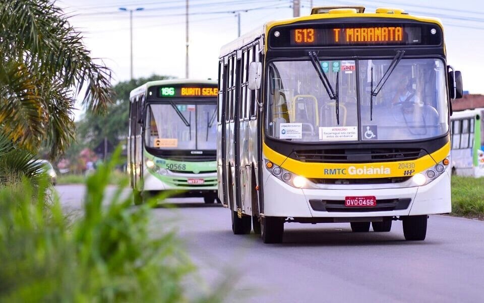 709158dd-onibusparis