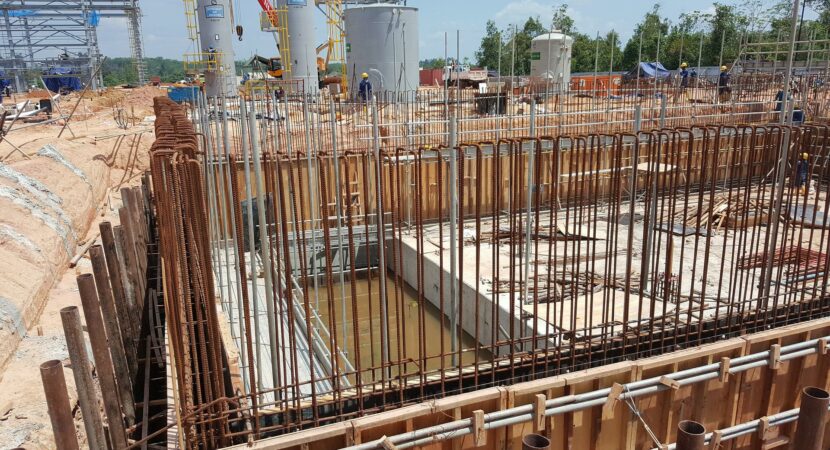 foundation-gb93af4a4f_1920-830x450