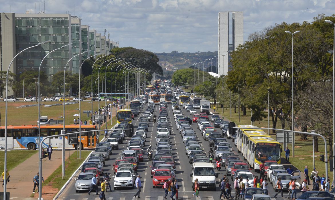 transito_esplanada_jogo_brasil