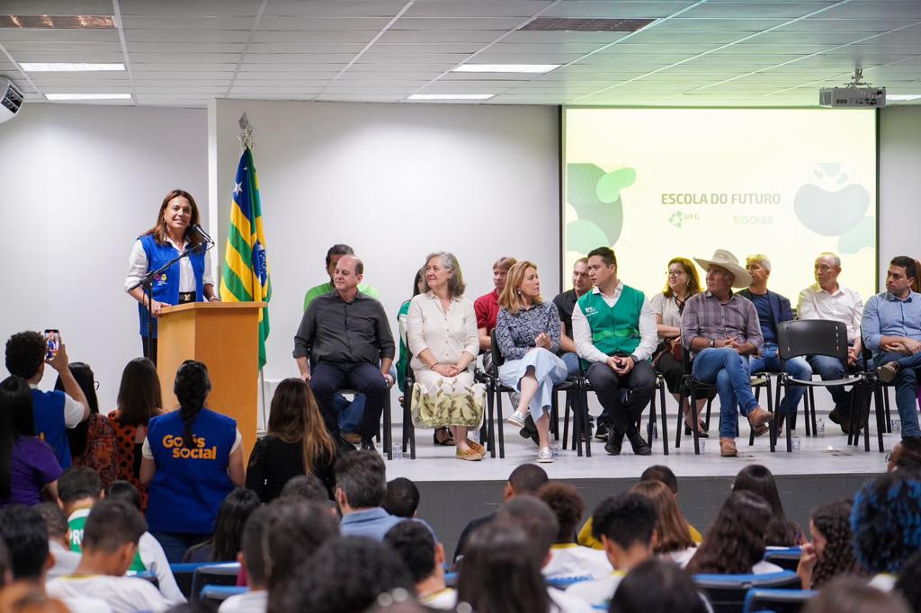 Escola-do-Futuro-Santo-Antonio-do-Descoberto