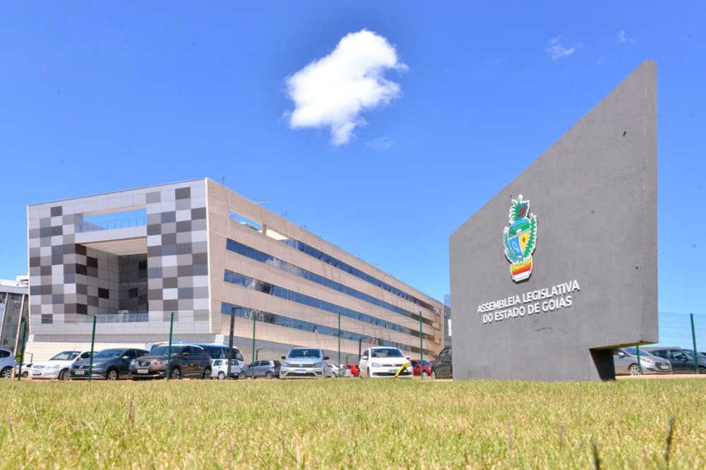 alego-suspende-atividades-por-21-dias-para-que-deputados-participem-de-campanhas-politicas