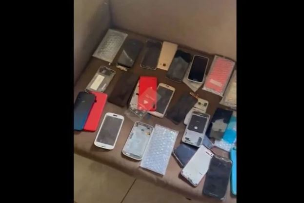 30celulares-54845-498151-484