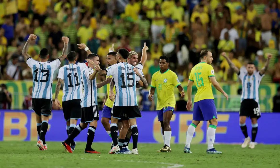 brasil-sofre-terceira-derrota-consecutiva-nas-eliminatorias-diante-da-argentina-no-maracana-46d99