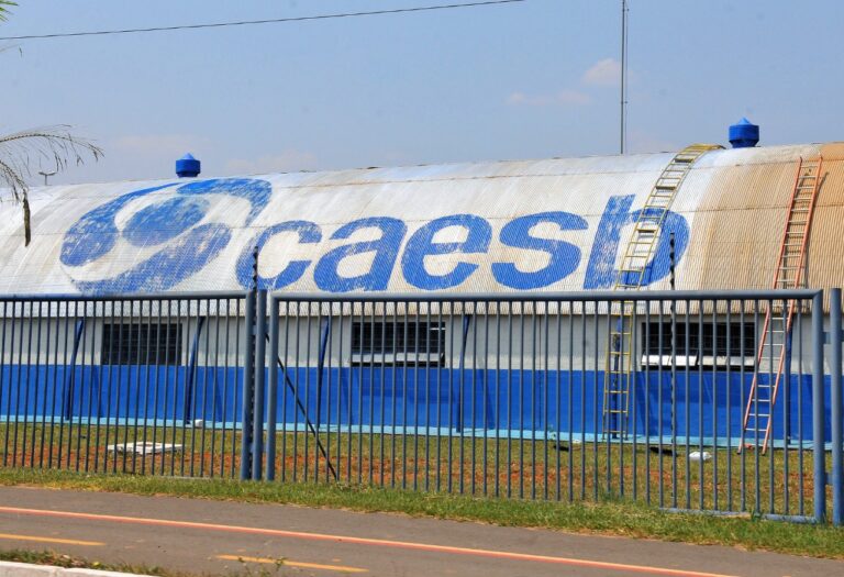 21.2.-Caesb.-Foto-Arquivo-Agencia-Brasilia-768x525-1