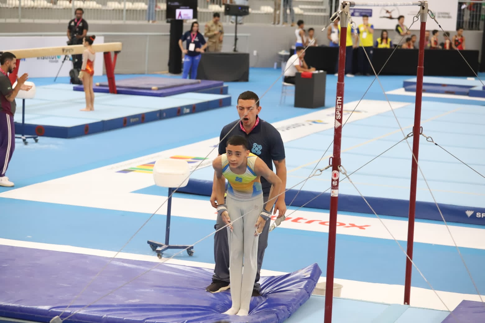 foto_tecnico_e_atleta